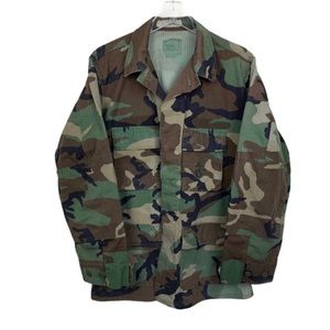 Vintage U.S. Army Battle Dress Uniform Woodland Camo Combat Coat Medium